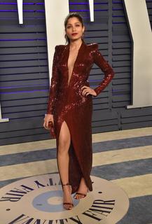Freida Pinto feet photo thumbnail