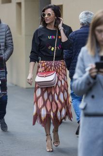 Lucy Mecklenburgh feet photo thumbnail