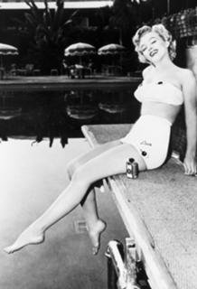 Marilyn Monroe feet photo 1