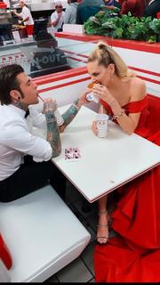 Chiara Ferragni feet photo thumbnail