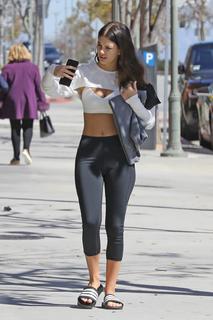 Camila Morrone feet photo thumbnail