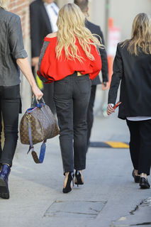 Chloë Grace Moretz feet photo thumbnail