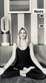 Federica Fontana feet photo thumbnail