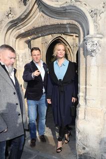 Uma Thurman feet photo thumbnail