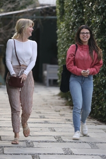 Julianne Hough feet photo thumbnail