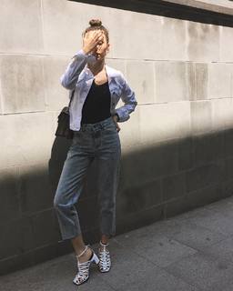 Duygu Özaslan feet photo thumbnail