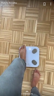 Nabilla Benattia feet photo thumbnail