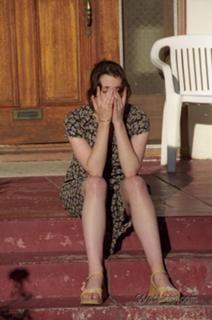 Melanie Lynskey feet photo 3