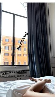 Cristina Buccino feet photo thumbnail