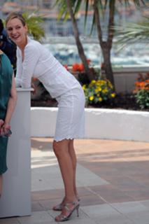 Uma Thurman feet photo thumbnail