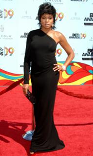 Taraji P. Henson feet photo thumbnail