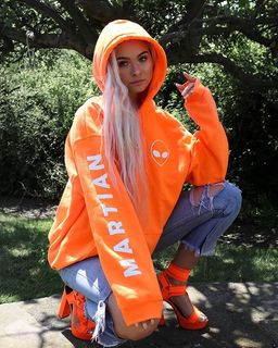 Talia Mar feet photo 3