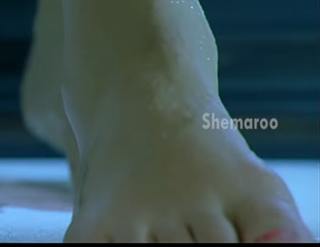 Shriya Saran feet photo thumbnail