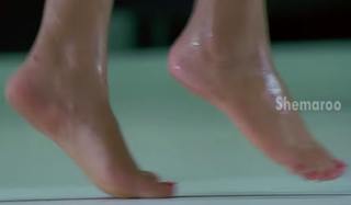 Shriya Saran feet photo thumbnail