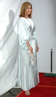 Jennifer Lopez feet photo thumbnail