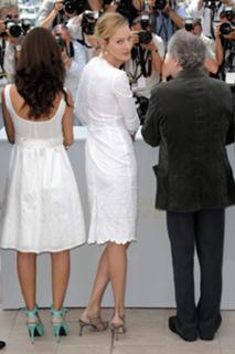 Uma Thurman feet photo thumbnail