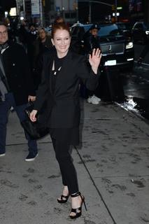 Julianne Moore feet photo thumbnail