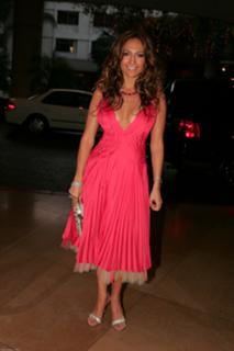 Jennifer Lopez feet photo thumbnail