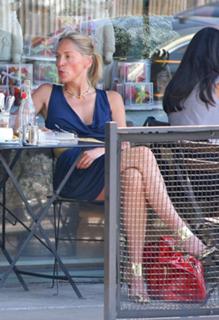 Sharon Stone feet photo thumbnail