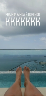 Lívia Andrade feet photo thumbnail