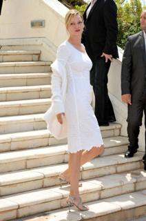 Uma Thurman feet photo thumbnail