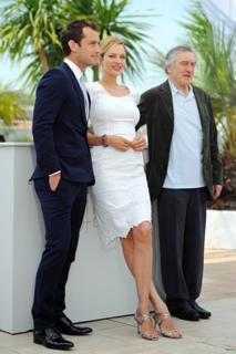 Uma Thurman feet photo thumbnail