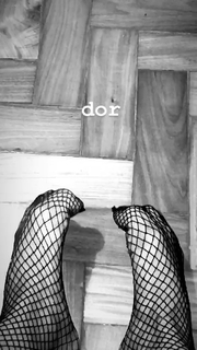 Kéfera Buchmann feet photo thumbnail