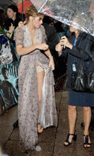 Emma Watson feet photo thumbnail