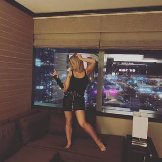 Paige VanZant feet photo thumbnail