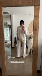 Rumer Willis feet photo thumbnail