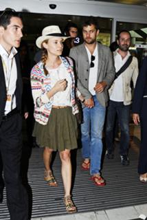 Diane Kruger feet photo thumbnail