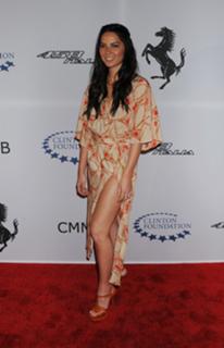 Olivia Munn feet photo thumbnail