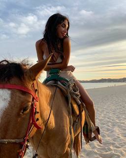 Chantel Jeffries feet photo thumbnail