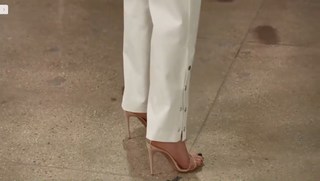 Courtney Khondabi feet photo thumbnail