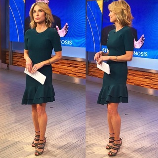 Amy Robach feet photo thumbnail