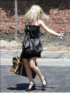 Jessica Simpson feet photo thumbnail