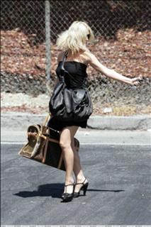 Jessica Simpson feet photo thumbnail