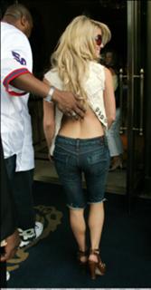 Jessica Simpson feet photo thumbnail