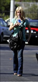 Jessica Simpson feet photo thumbnail