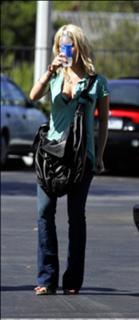 Jessica Simpson feet photo thumbnail