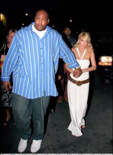 Jessica Simpson feet photo thumbnail