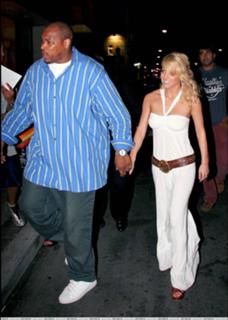 Jessica Simpson feet photo thumbnail