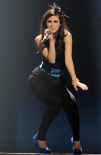 Lena Meyer-Landrut feet photo thumbnail