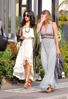 Vanessa Hudgens feet photo thumbnail