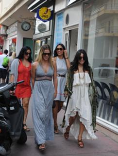 Vanessa Hudgens feet photo thumbnail