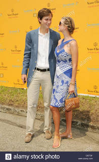 Ivanka Trump feet photo thumbnail