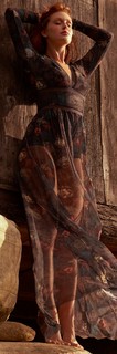 Marina Ruy Barbosa feet photo thumbnail