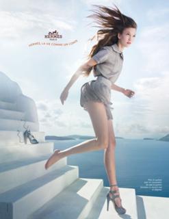 Karlie Kloss feet photo thumbnail