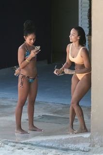 Draya Michele feet photo thumbnail