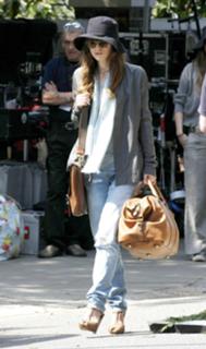 Keira Knightley feet photo thumbnail